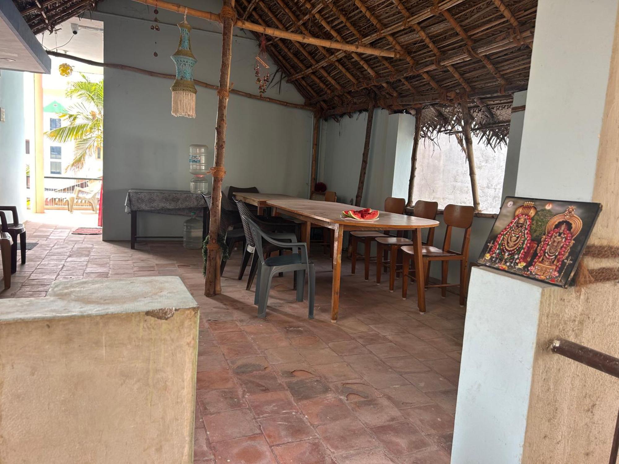 Anbu Ramana Guest House Тируваннамалай Экстерьер фото