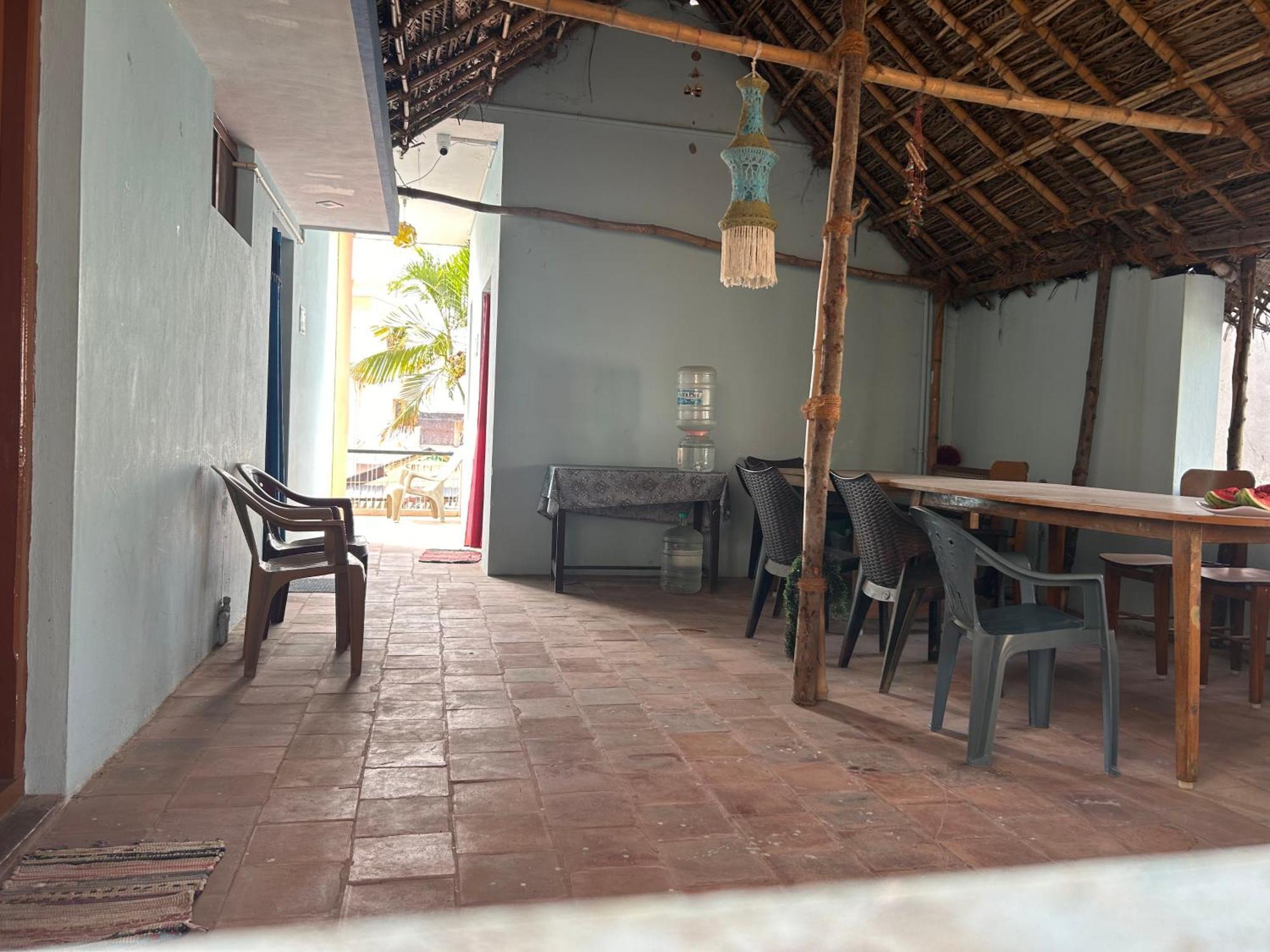 Anbu Ramana Guest House Тируваннамалай Экстерьер фото