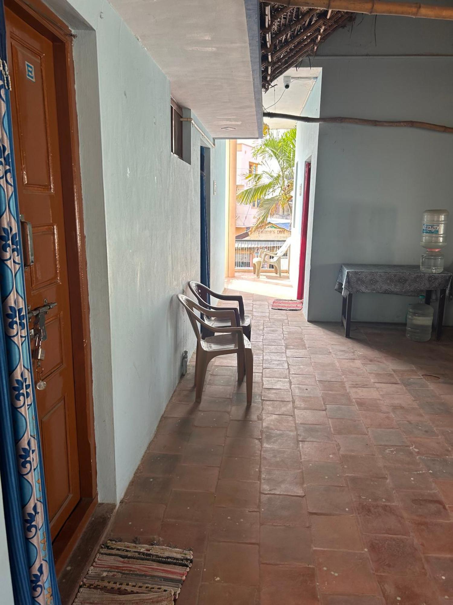 Anbu Ramana Guest House Тируваннамалай Экстерьер фото